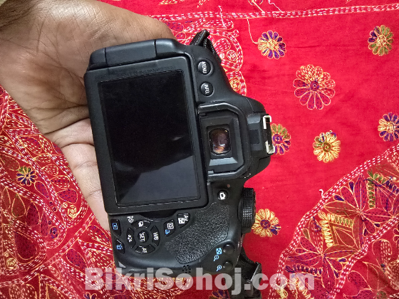 Canon EOS 700D DSLR Camera (Lens সহ)